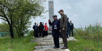 Партдесант "Единой России" в г. Малгобек провел мониторинг воинских мемориалов и захоронений в преддверии акции "Диктанта Победы" - Единая Россия