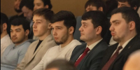 Со студентами ВШЭ из Ингушетии встретился Махмуд-Али Калиматов в Москве - Газета Ингушетия