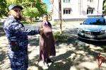 Росгвардейцы Ингушетии приняли участие в акции, посвященной Дню Государственного флага Российской Федерации