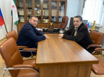 В Государственной архивной службе Ингушетии состоялась встреча её руководителя Руслана Хаутиева с Гапуром Шамсудиновичем Боковым — ингушским поэтом, прозаиком, переводчиком и журналистом, членом Союза писателей России