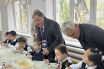Партийный десант Единой России проверил организацию горячего питания в школе №20 Малгобека
